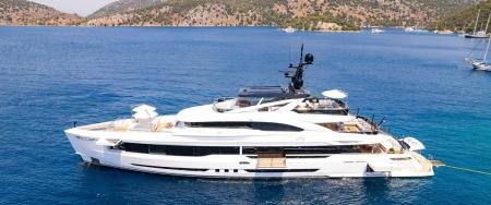 Mengi Yay Yacht - 48 m MY La Vie